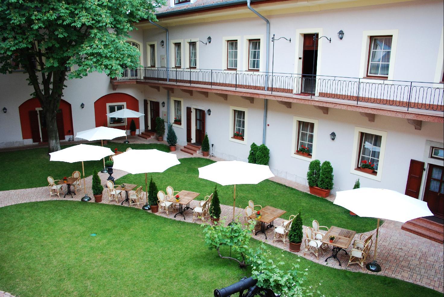 St. George Residence Budapesta Exterior foto